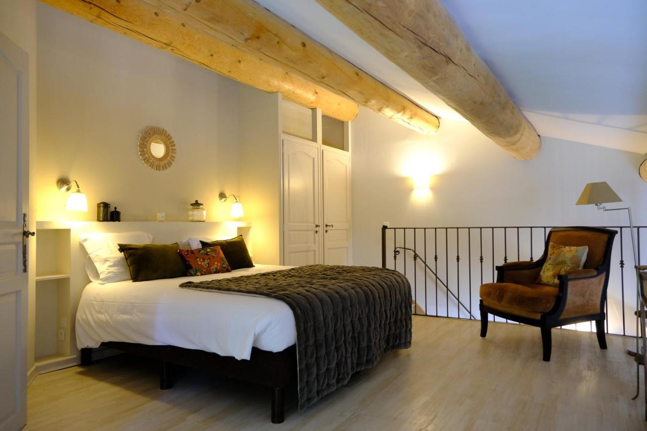 Domaine Le Bois Des Dames Bed & Breakfast Chantemerle-lès-Grignan Exterior photo